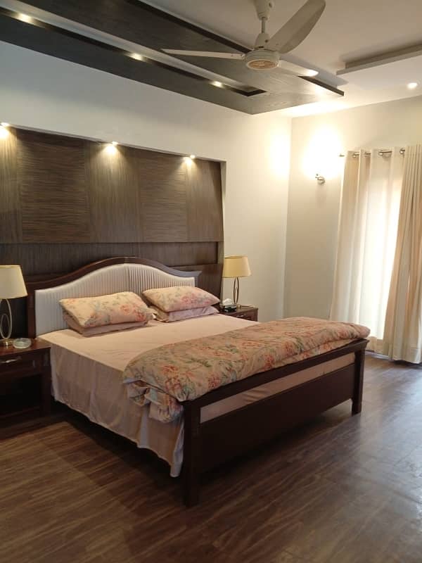 10 Marla House For Rent In Lahore 12