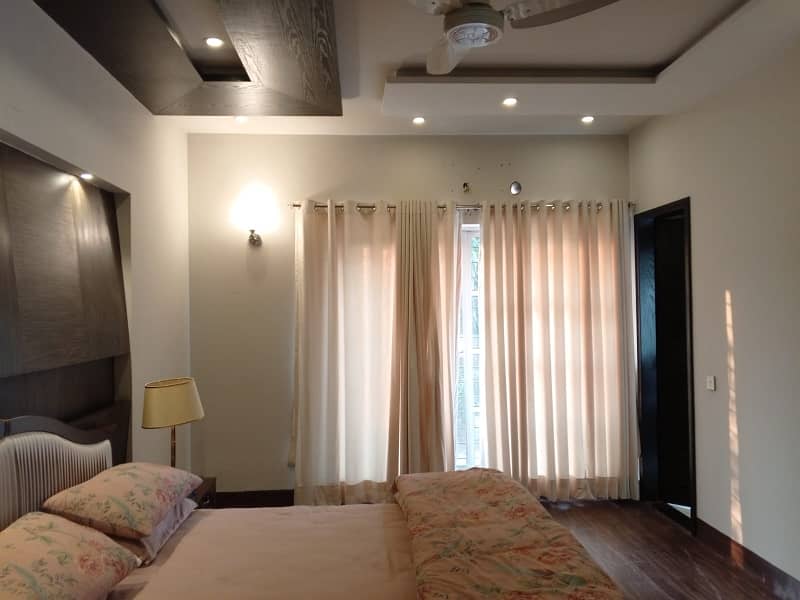 10 Marla House For Rent In Lahore 13