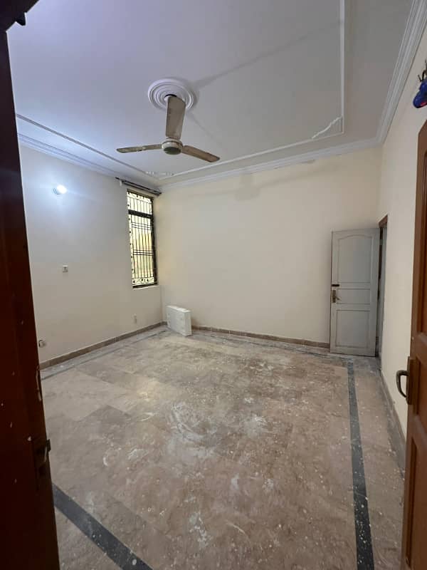 UPPER PORTION FOR RENT LOCATION CHAKLALA SCHEME 3 6