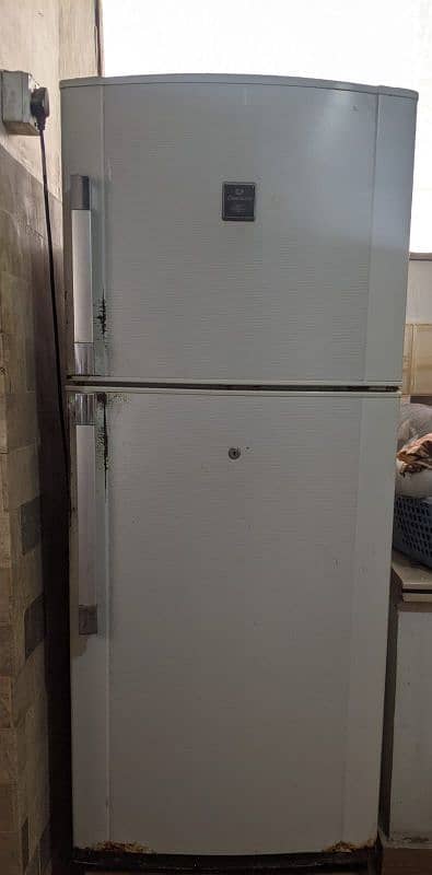 Dawlance fridge/refrigerator 0