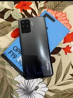 OPPO f19 pro condition 9.5 box and original charger available