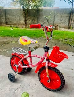 kids bicycle 12" size 3 to 6 years