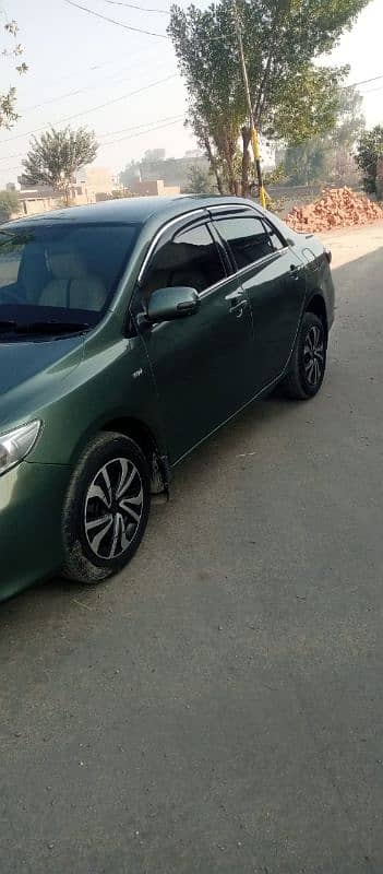 Toyota Corolla GLI 2011 13