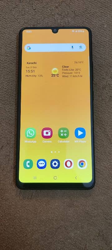 Samsung A42 Super AMOLED display 0