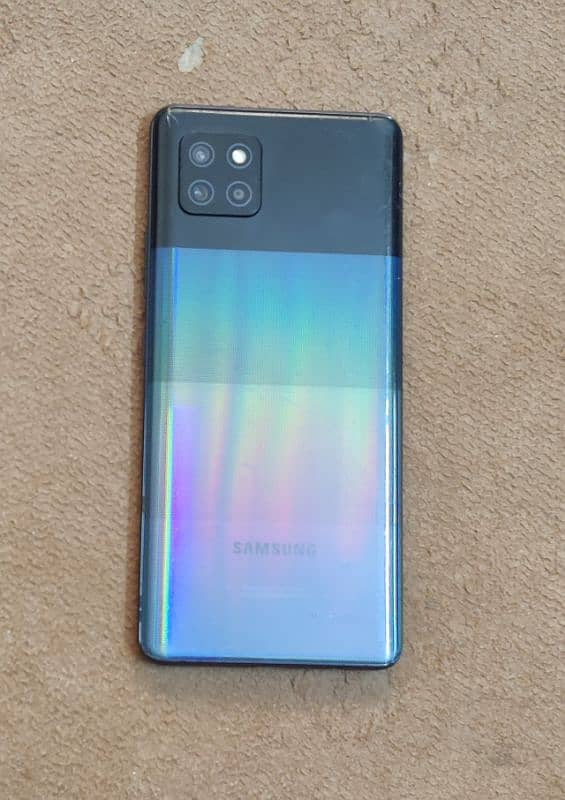 Samsung A42 Super AMOLED display 1