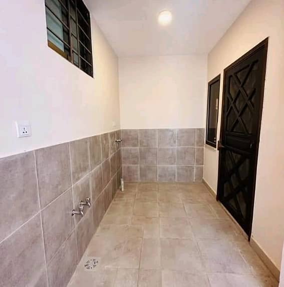 Ideal Flat For sale In Askari 5 - Sector J 12