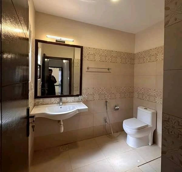 Ideal Flat For sale In Askari 5 - Sector J 13