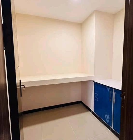 Ideal Flat For sale In Askari 5 - Sector J 16