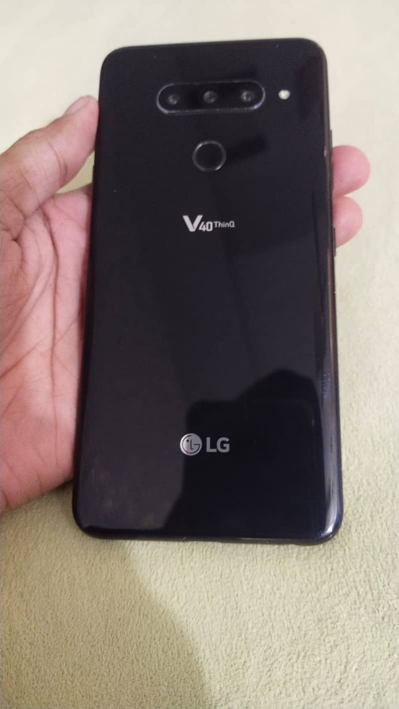 LG v40 Thinq Non PTA Best Camera And gaming phone 2