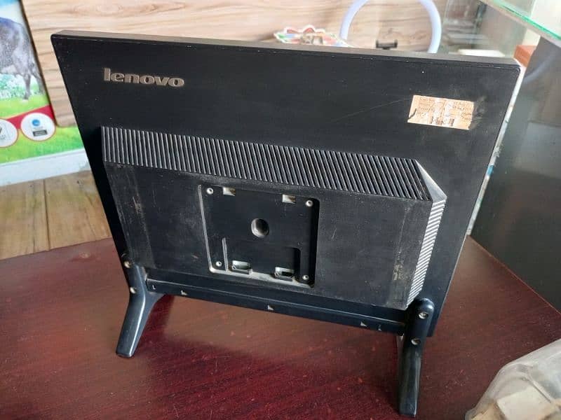 Lenovo 22 inch LCD for Sale 1