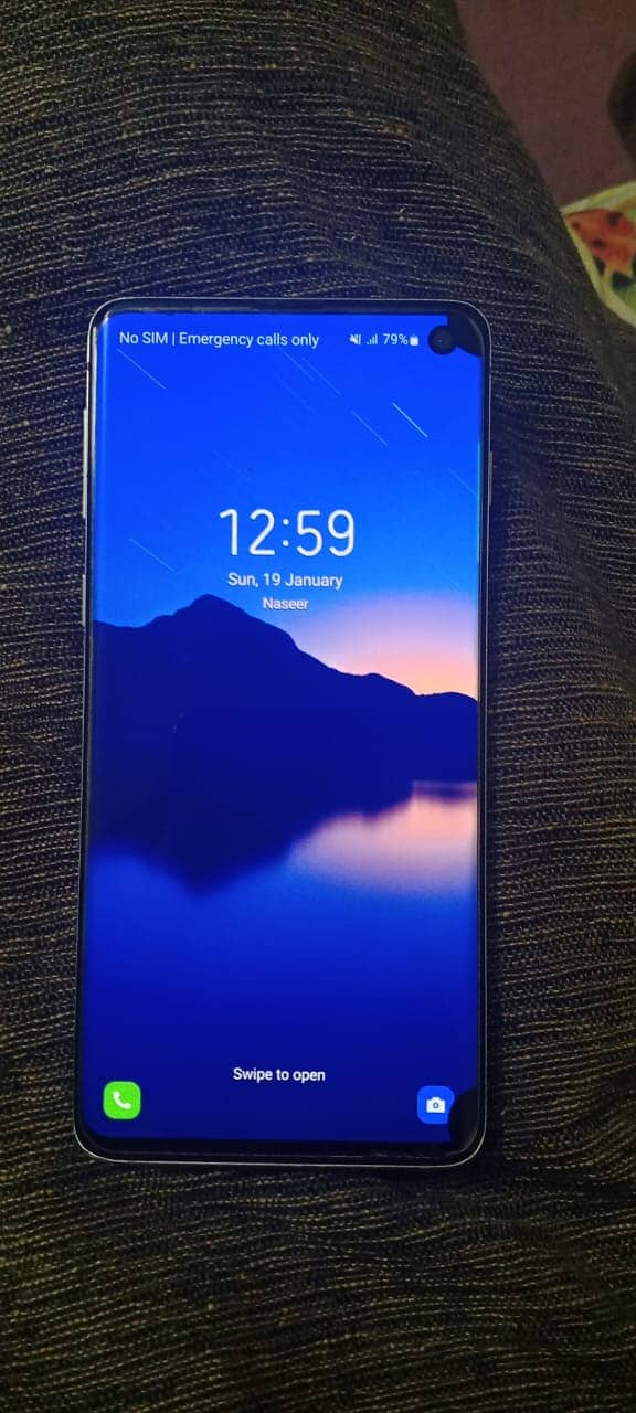 Samsung Mobile S10 1