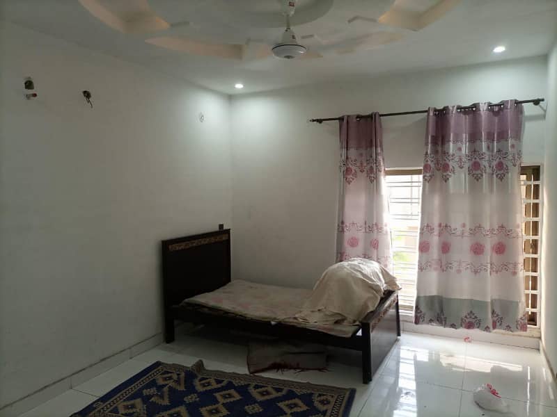 3 Beds 5 Marla Prime Location House for Sale in Imperial 1 Block Paragon City Barki road Lahore. 14