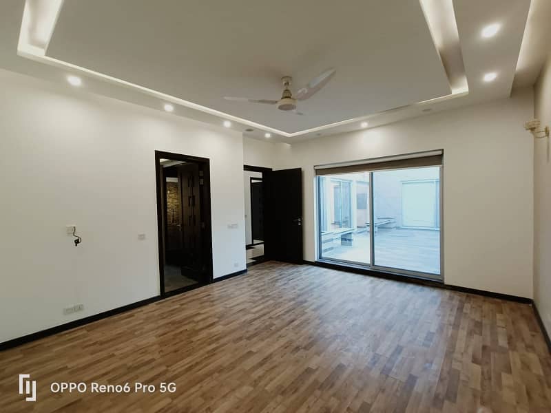 Kanal House For Rent With Ac Instell Near Masjid Hote Location 12