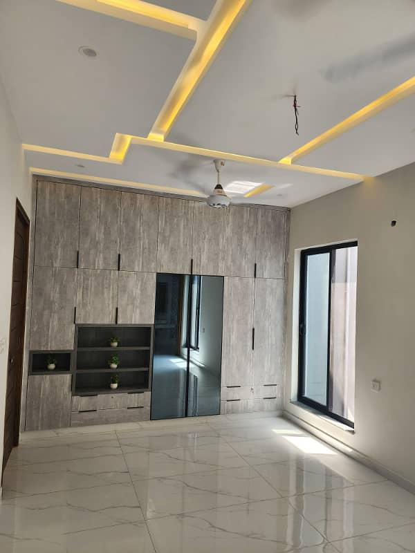 Brand New 4 Beds 7 Marla House For Sale In Block B Green City Barki Road Lahore. 8