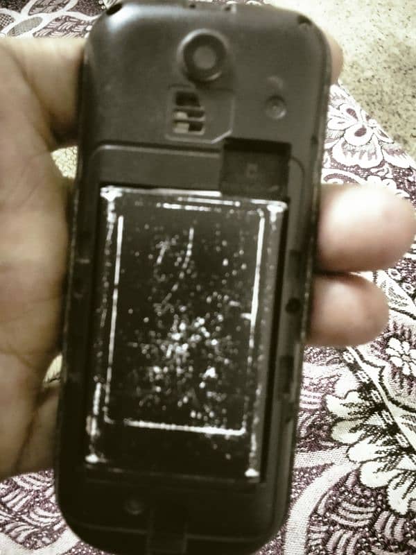 Nokia 130 h Khali mobile h pta aproved. 4