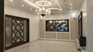 1 Kanal House Situated In Bahria Town - Sector C For rent