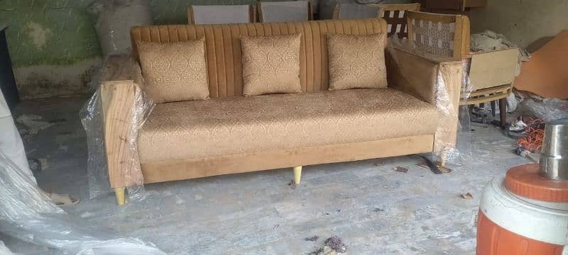 sofa set bahtareen quality my apko melygi. apky shahir or apky elakymy 0