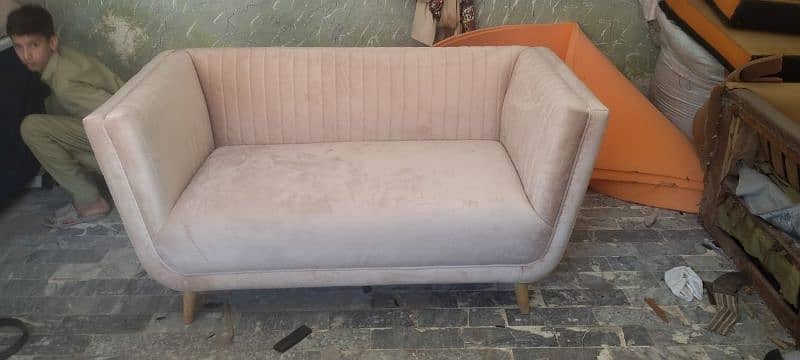 sofa set bahtareen quality my apko melygi. apky shahir or apky elakymy 4