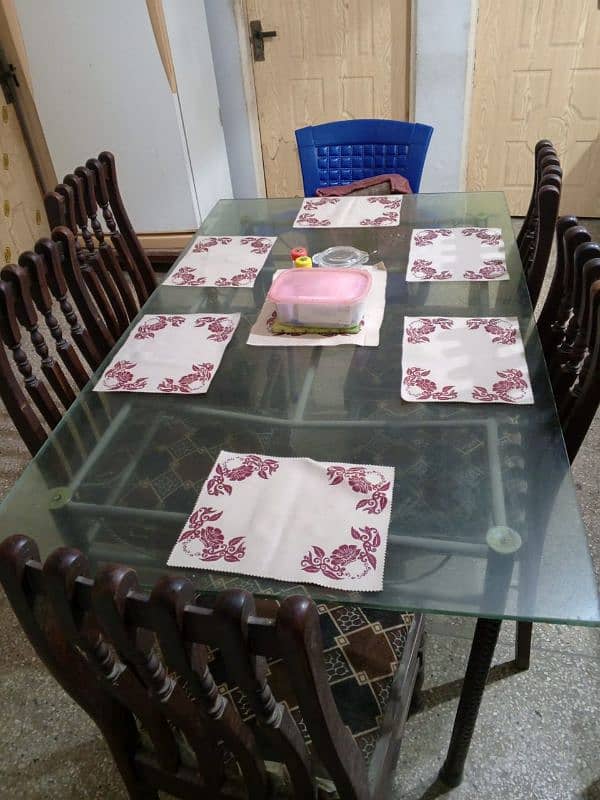 Dinning Table 6 seater for sale 1