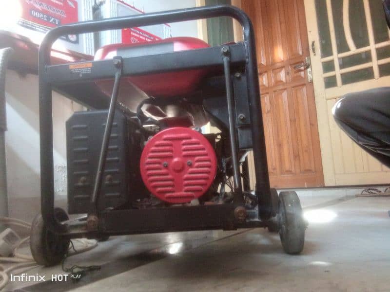 2.5kw generator in best condition 3 months used 2