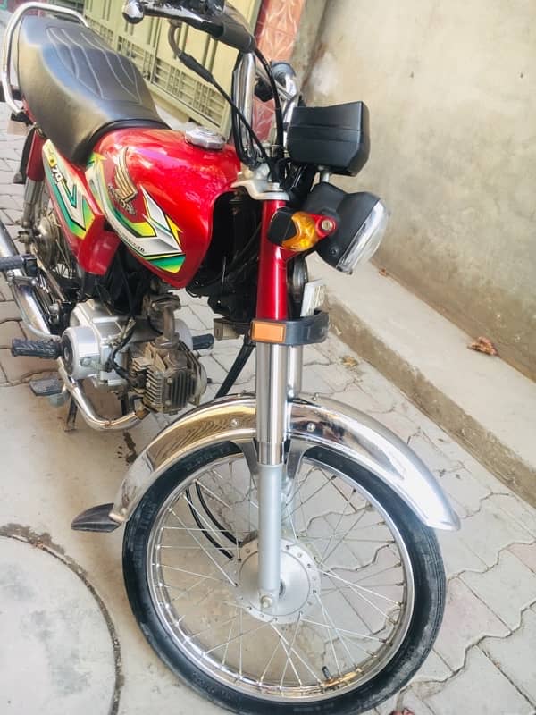 HONDA CD 70 GOOD CONDITION URGENT SALE PLEASE ONLY CALL 5