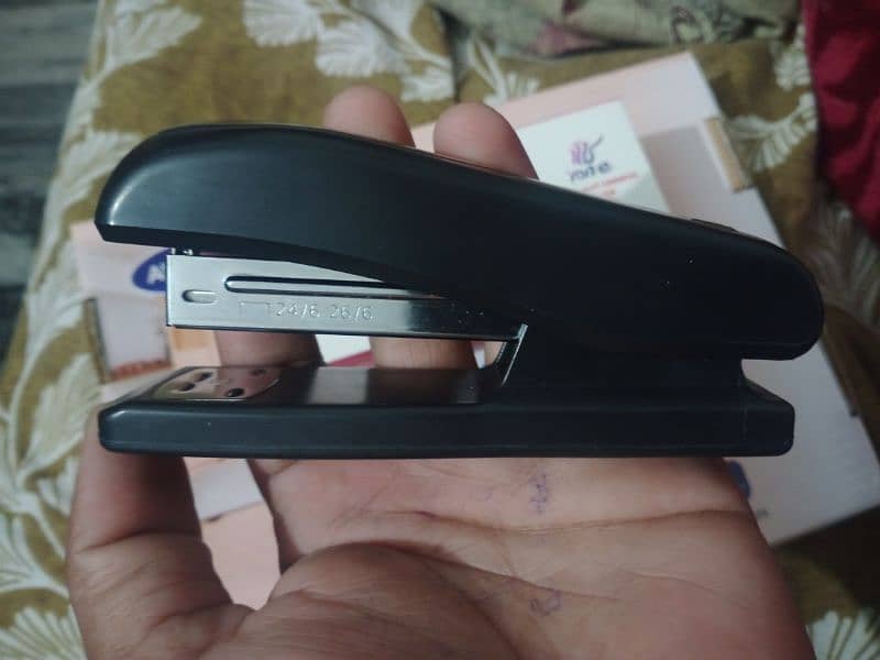 Digital wait scale And 2 stapler for sale 9