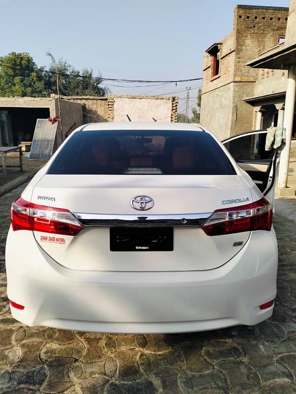 Toyota Corolla GLI 2015 1