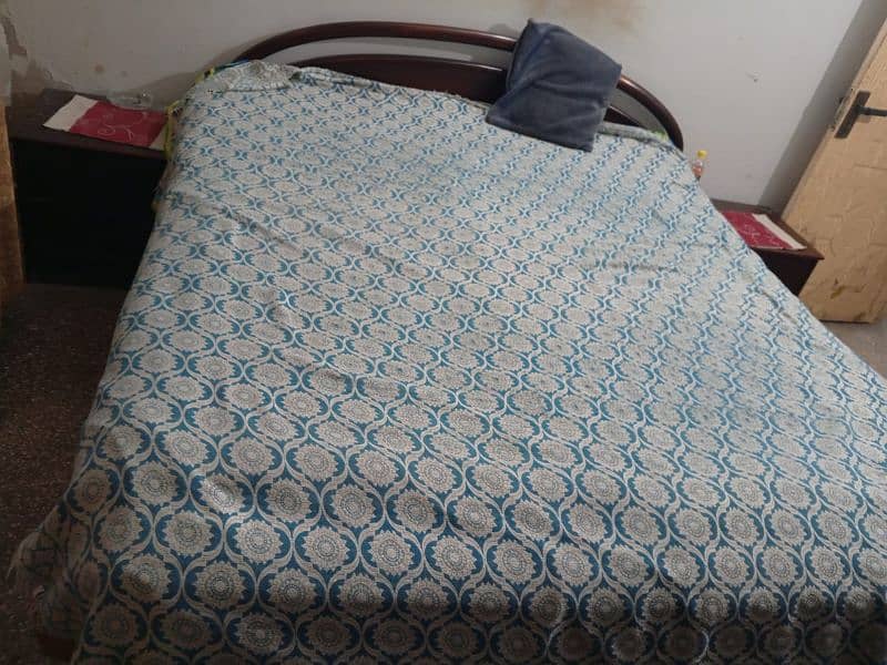 Double Bed For Sale with 2 mattress 3