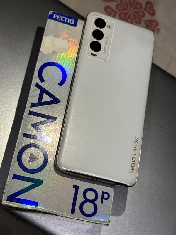 Tecno Camon 18p 8/128 3