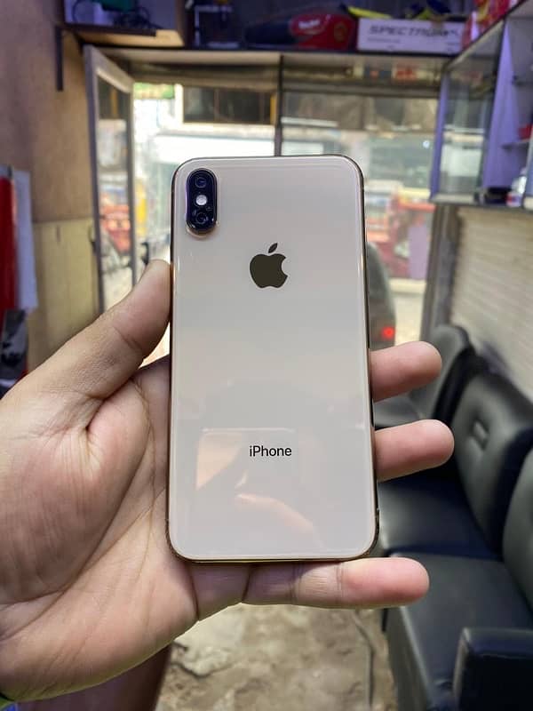 Iphone XS Golden PTA Approved 10