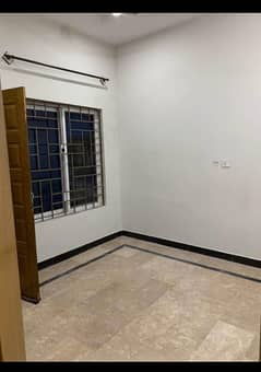 4 marla Upper portion available for Rent G-13