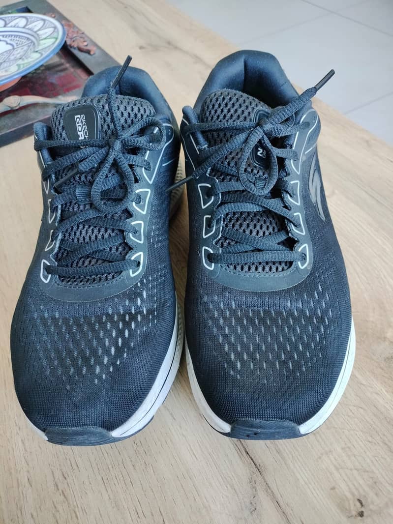 Skechers for sales in excellent condition 1