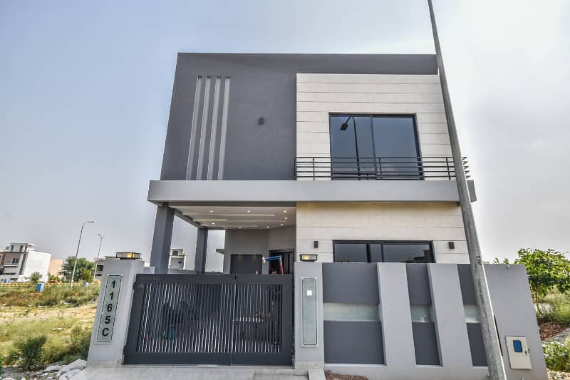 5 MARLA MODERN HOUSE AVAILABLE FOR RENT 1