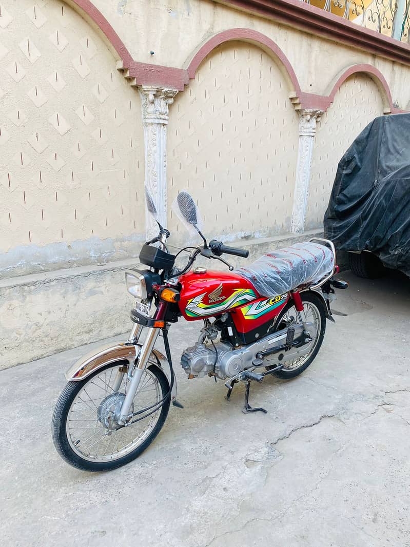 Honda CD 70 2023Model NEW Condition 3