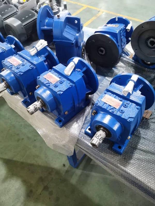 Helical Series Gear Motors For Sale, Brand new big size gear motors 2