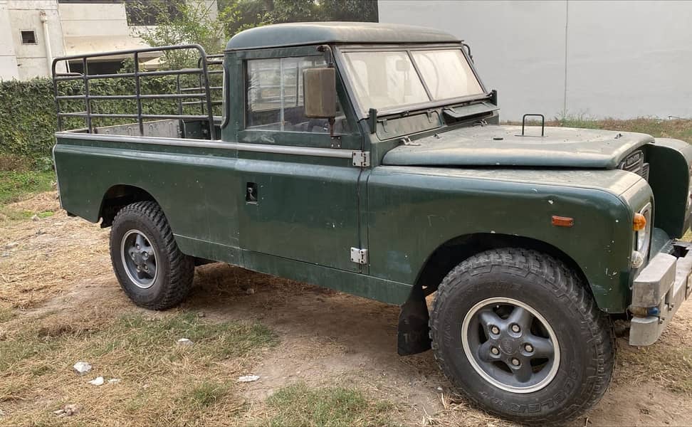 Land Rover Defender 1975 1