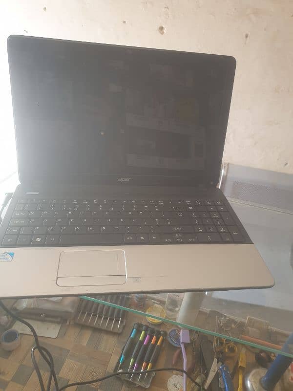 Acer laptop in Good condition 3