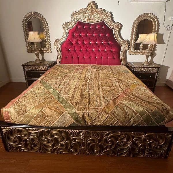 King size Bed, Made of Shesham 1