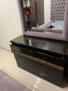 Dressing Table with Mirror