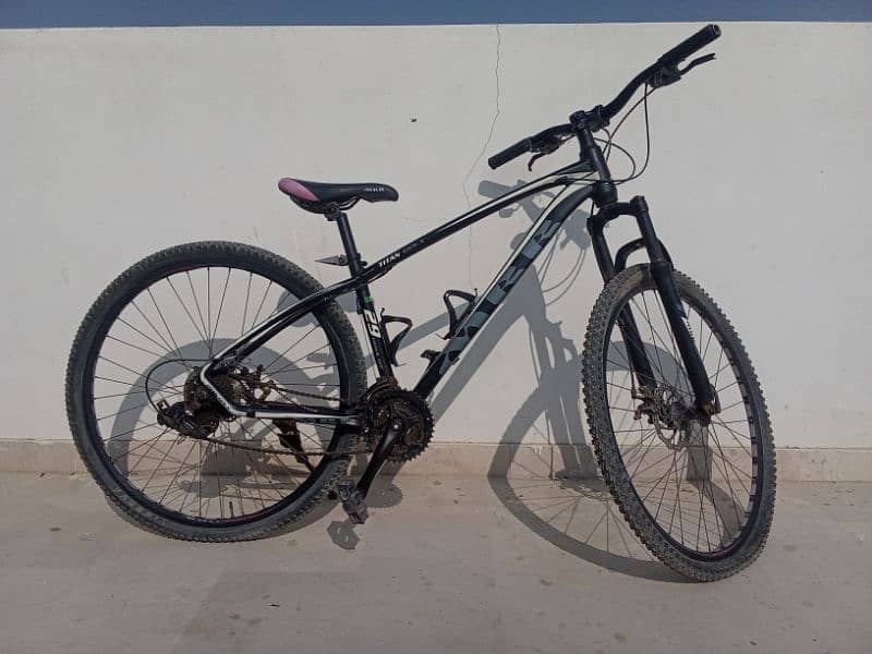 imported cycle with genuine parts 0