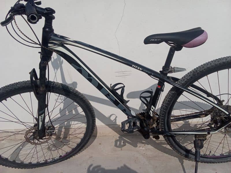 imported cycle with genuine parts 7