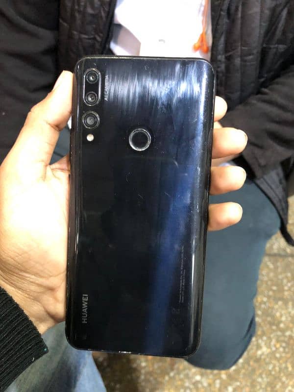 Huawei y9 prime 4 / 128 0