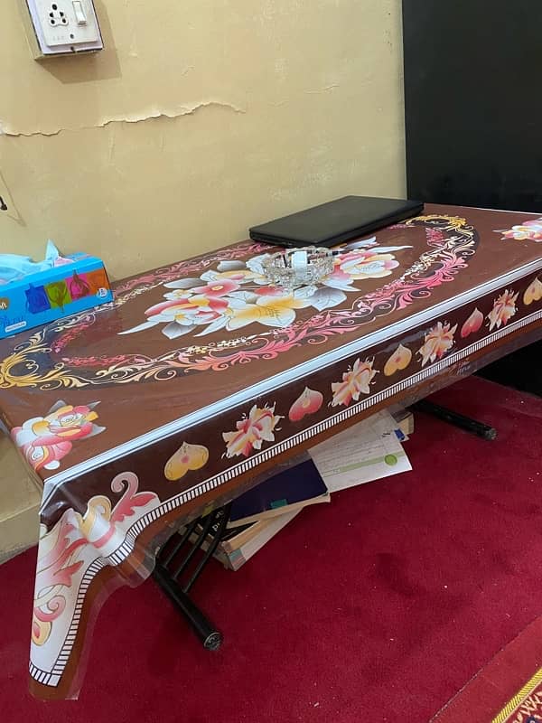 5 seater sofa set and table for sale 5