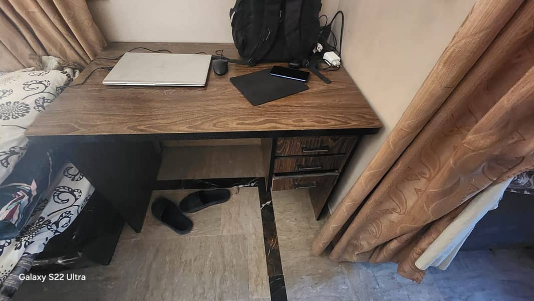 2 Office Table For Sale 10/10 Condition 4