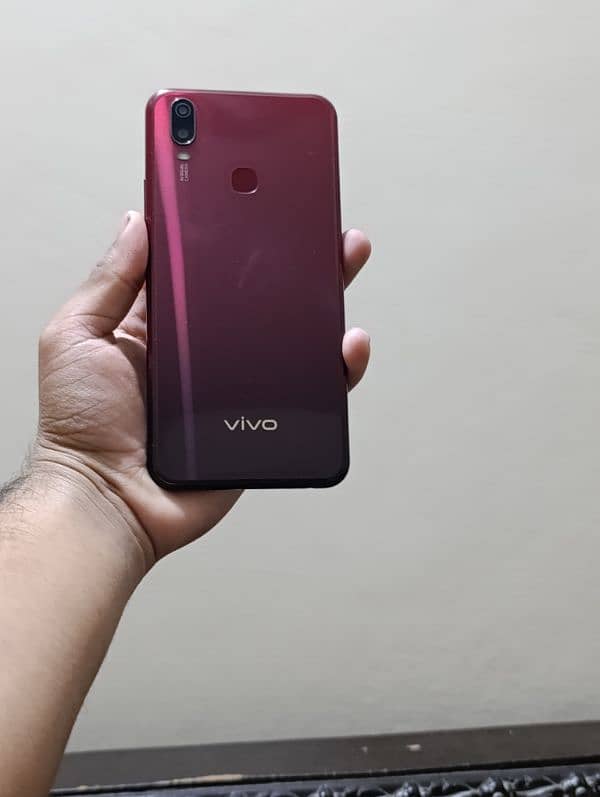 VIVO Y 11 5000 MAH 4