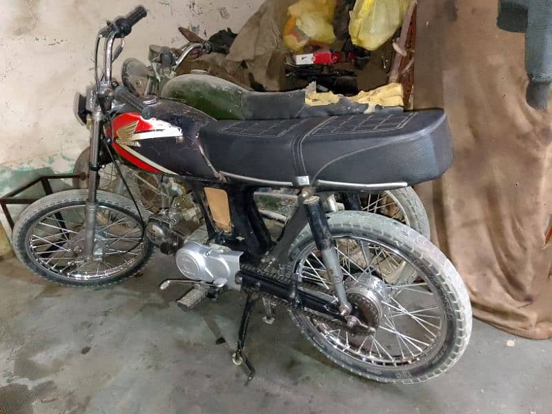 Honda 70 cc full Alter 1998 model full Alter 124 engine 3