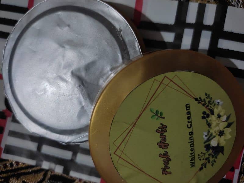 Fresh herbs Arabian beauty cream for SKin fearness 2