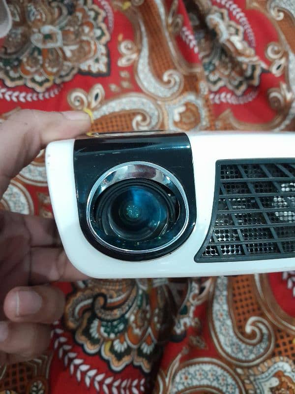 Projector For sell 1