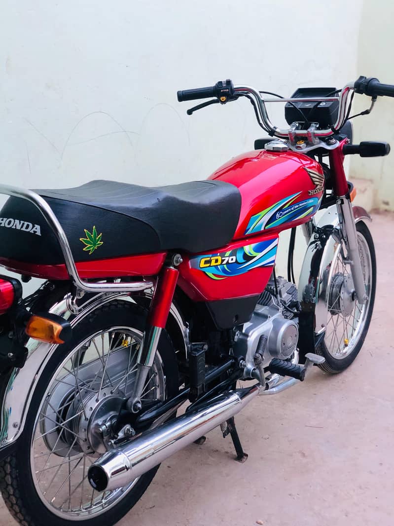 Honda CD 70 2024 7