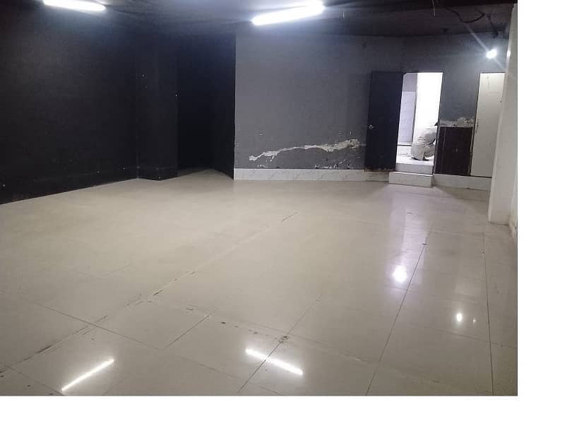 Area 700 Square Feet Office Available For Rent Real Pictures In Main Boulevard Road Gulberg 3 Lahore 4